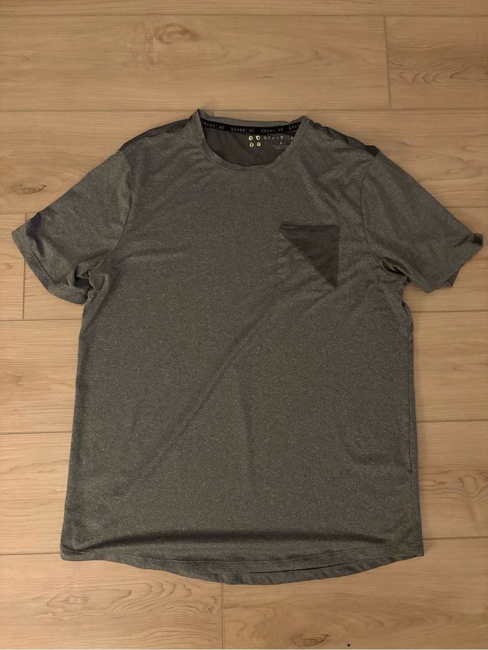 Grand AC men’s pocket tee workout shirt